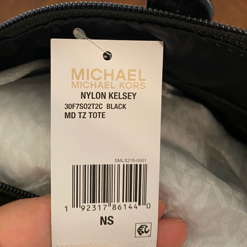 Michael Kors nylon Kelsey medium tote - Picture 5 of 7